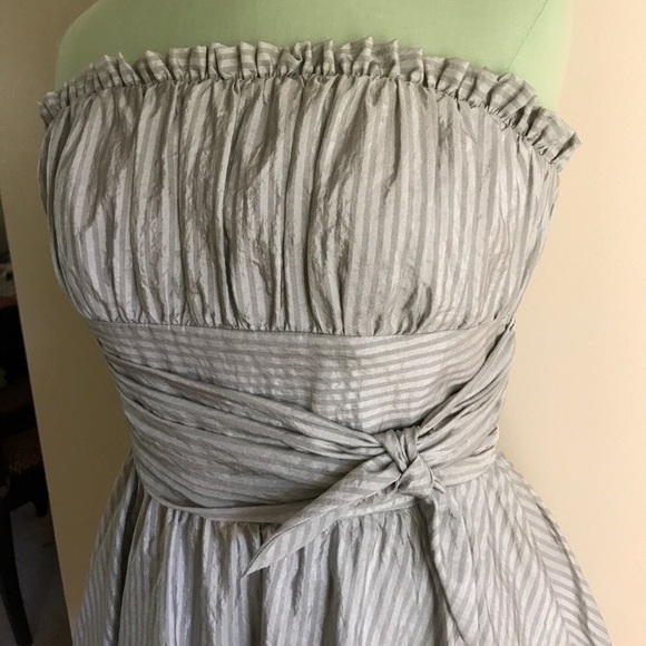 🌺Betsey Johnson Strapless Dress - Picture 2 of 4